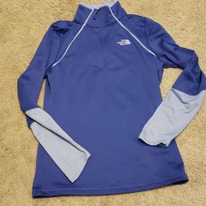 North Face top